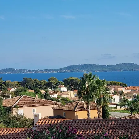 Hébergement de vacances Carqueiranne: De Charme Avec Piscine, Vue Mer, Pour 8 Personnes - Fr-1-599-119 *