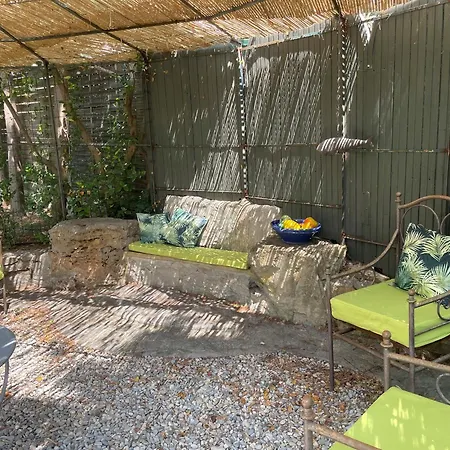 Carqueiranne: De Charme Avec Piscine, Vue Mer, Pour 8 Personnes - Fr-1-599-119