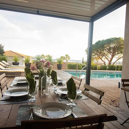 Carqueiranne: De Charme Avec Piscine, Vue Mer, Pour 8 Personnes - Fr-1-599-119 *