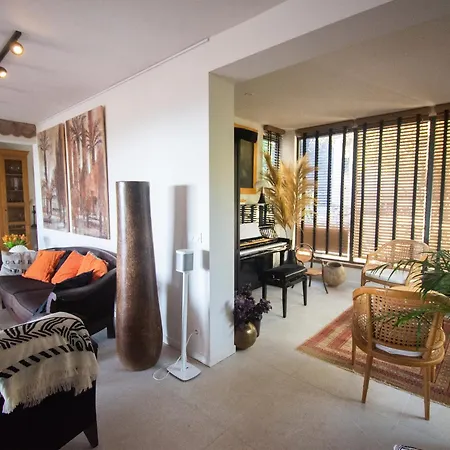 Carqueiranne: De Charme Avec Piscine, Vue Mer, Pour 8 Personnes - Fr-1-599-119 * Carqueiranne